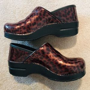 Dansko clogs size 38